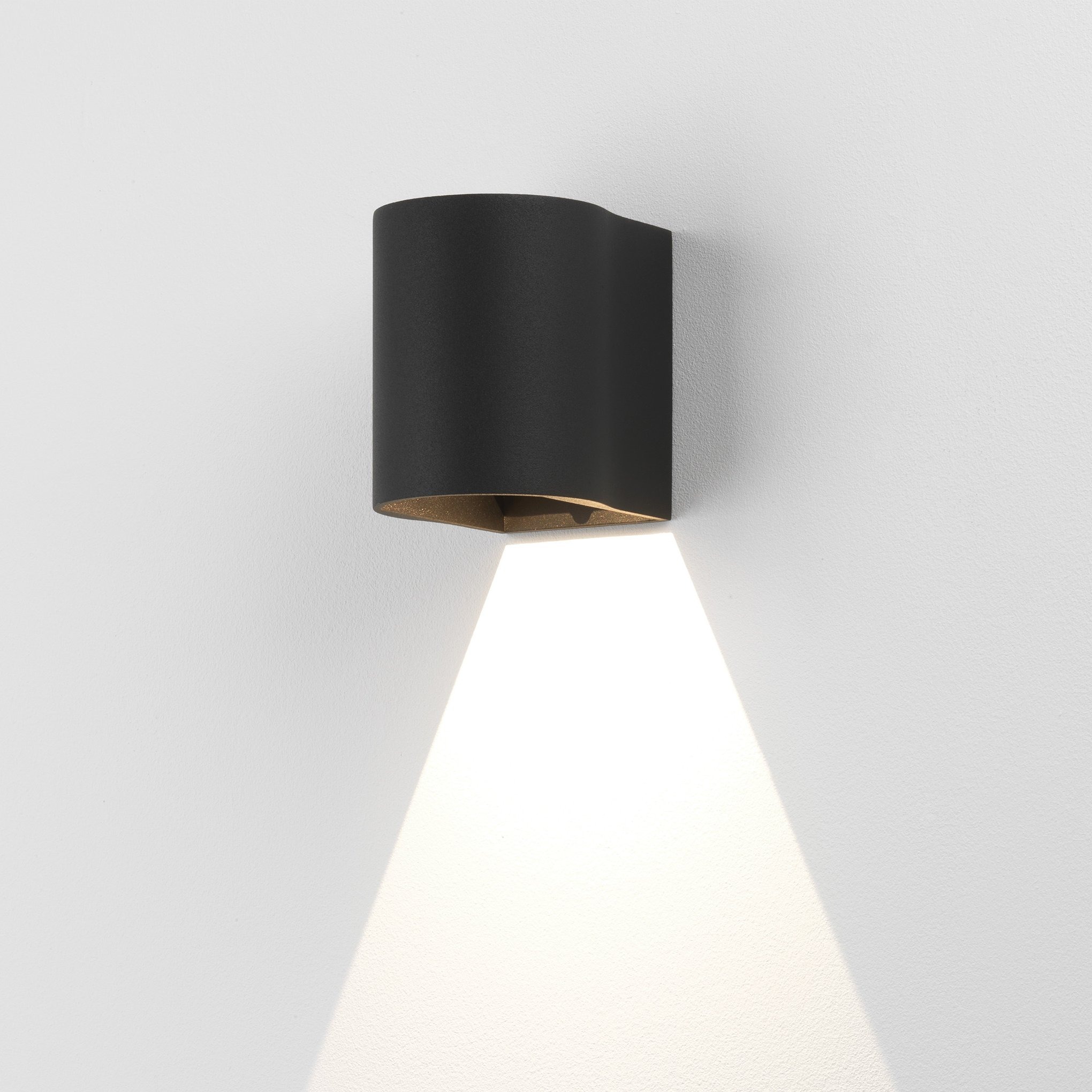 Уличный настенный светильник Astro Lighting Dunbar 100 LED