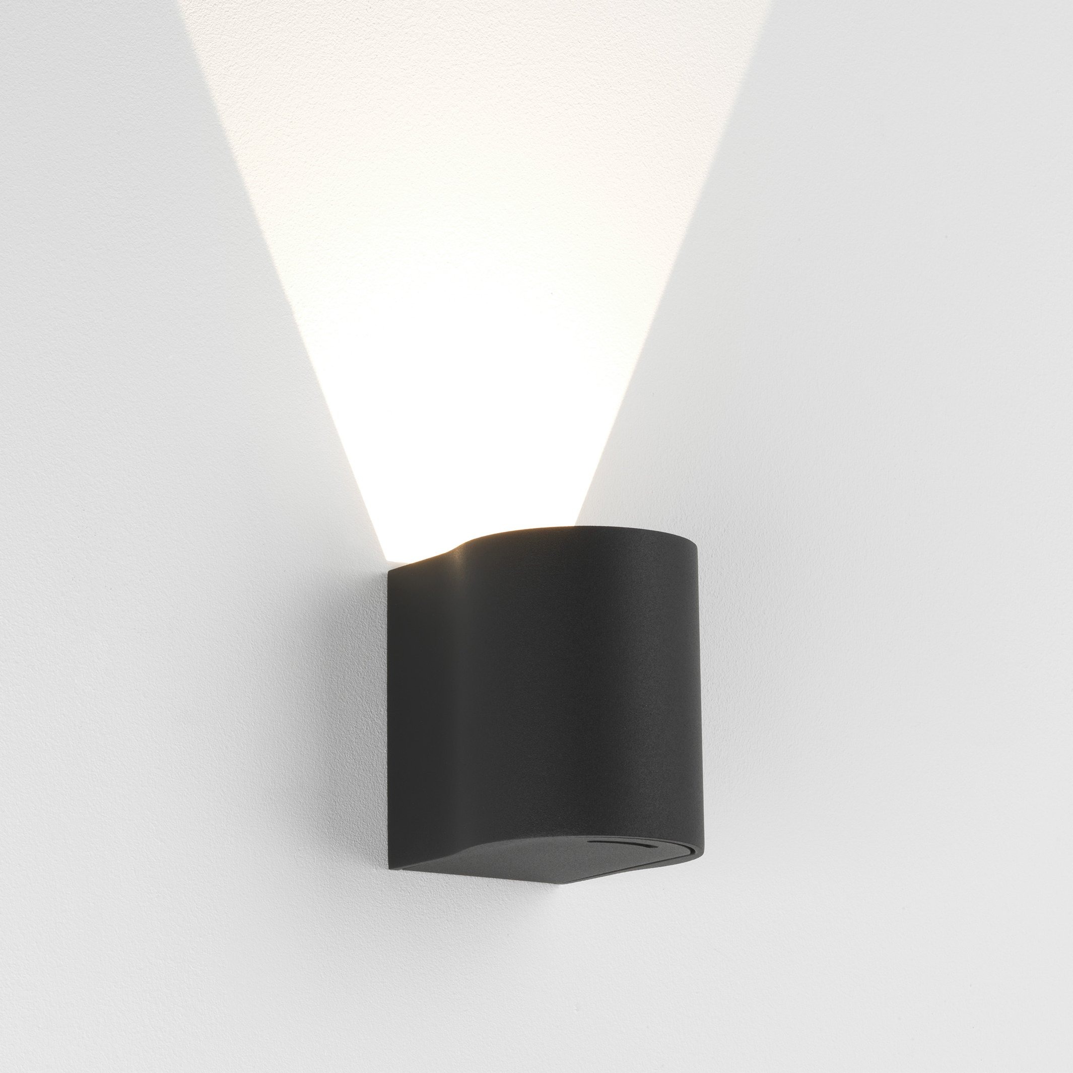 Уличный настенный светильник Astro Lighting Dunbar 100 LED фото 2