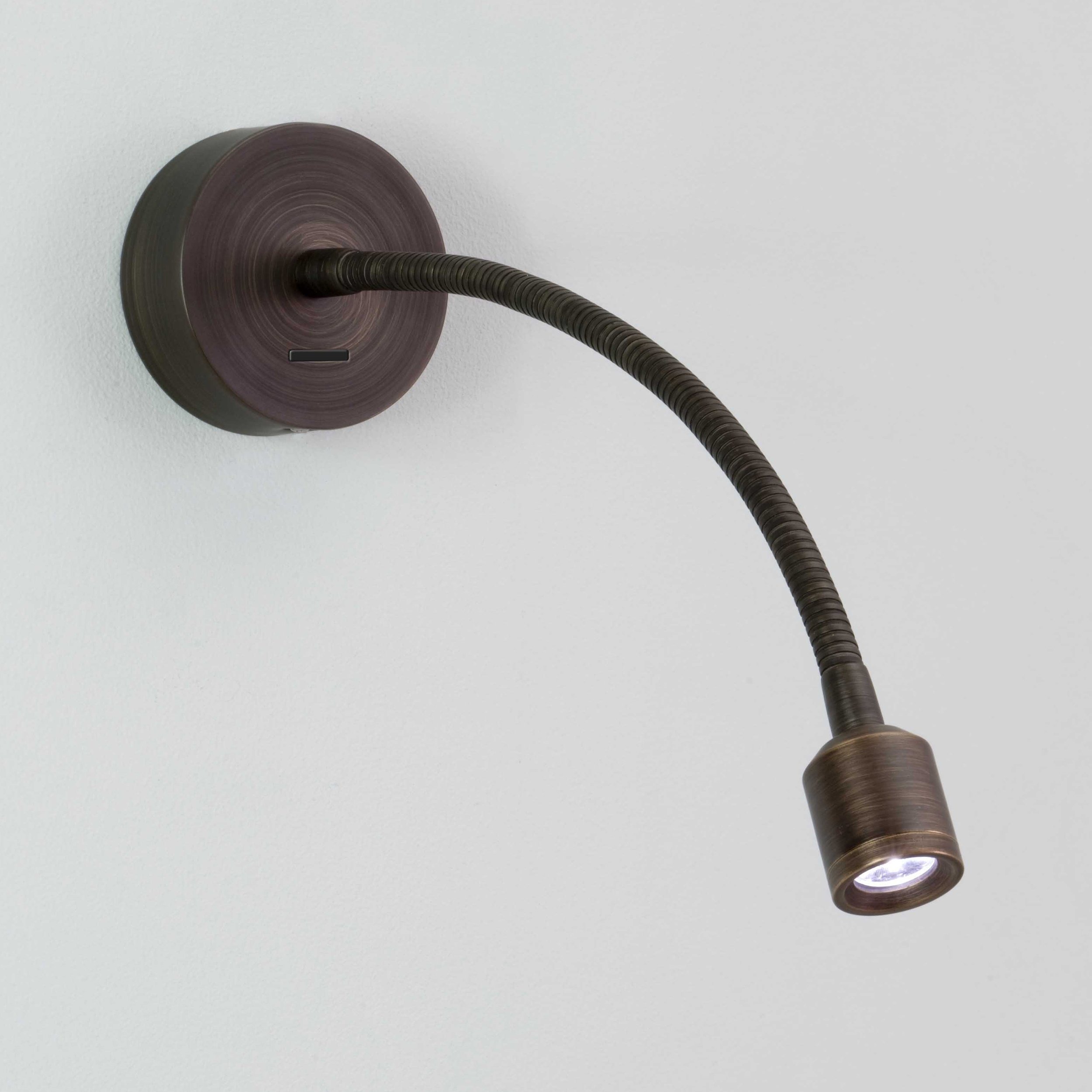 Настенный светильник Astro Lighting Fosso с выключателем LED