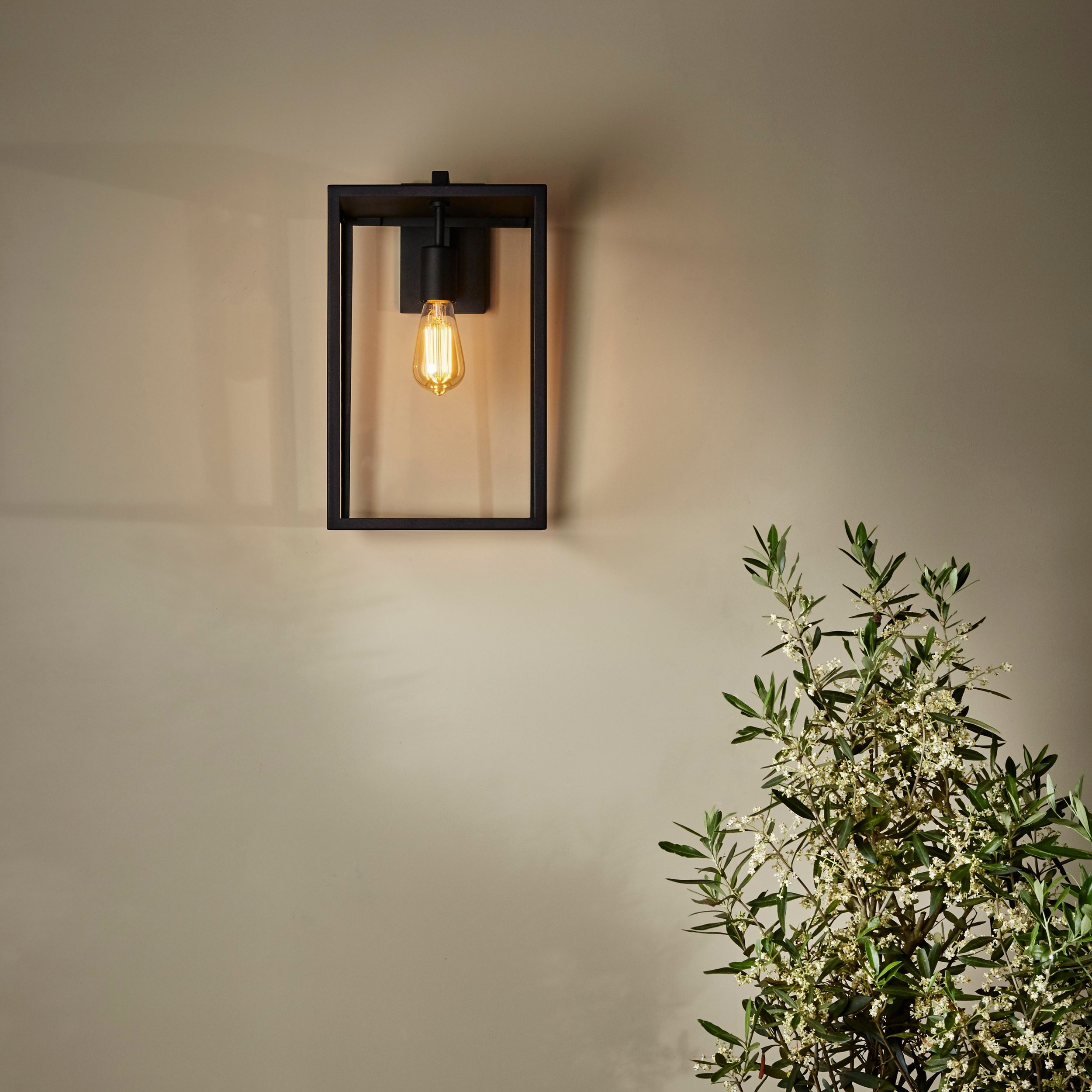 Уличный настенный фонарь Astro Lighting Box 450 фото 3