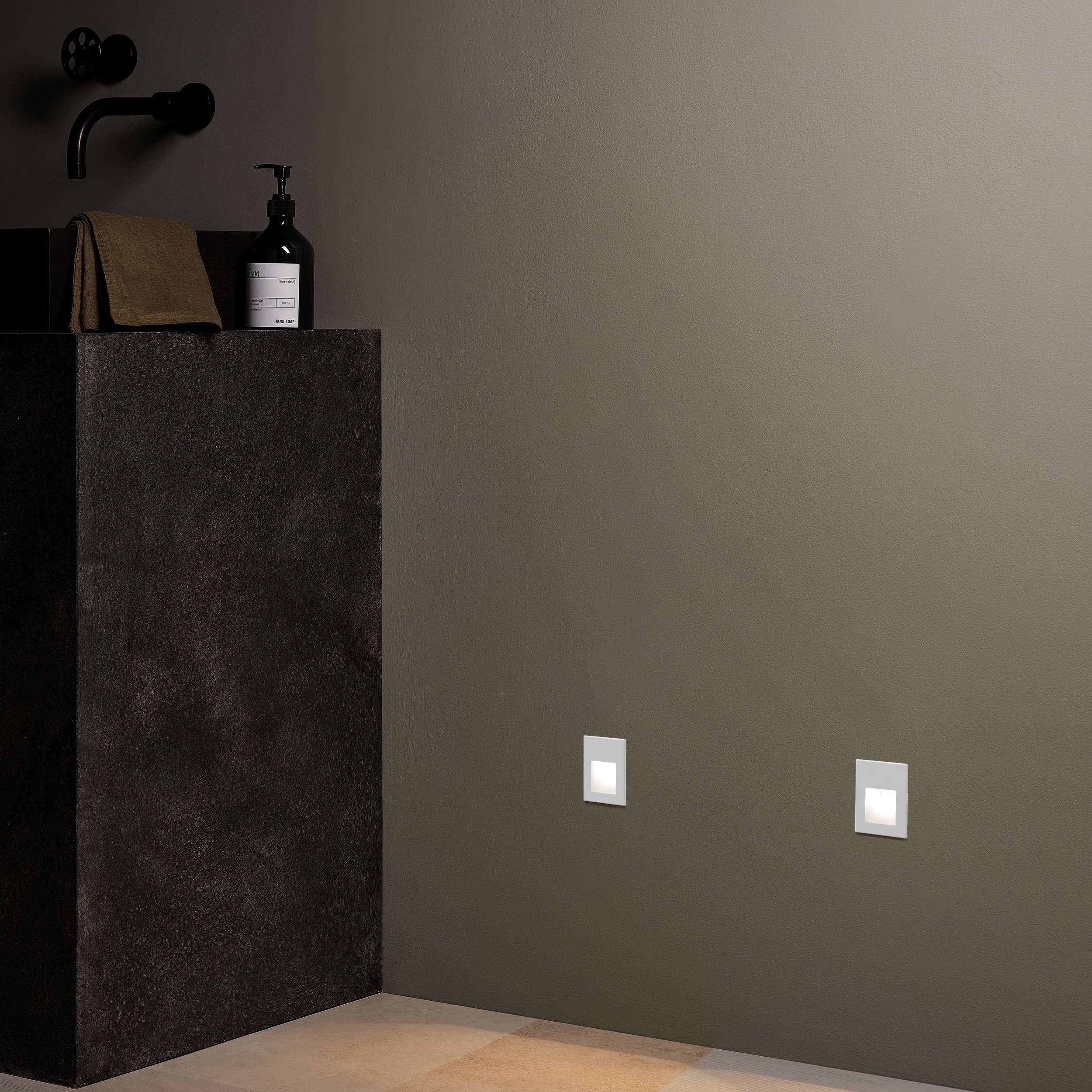 Настенный светильник Astro Lighting Borgo 54 LED 2700K фото 4