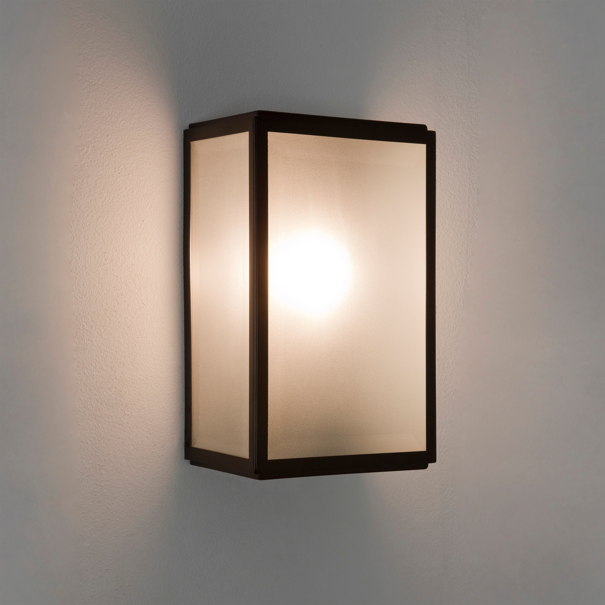 Уличный настенный светильник Astro Lighting Homefield с датчиком