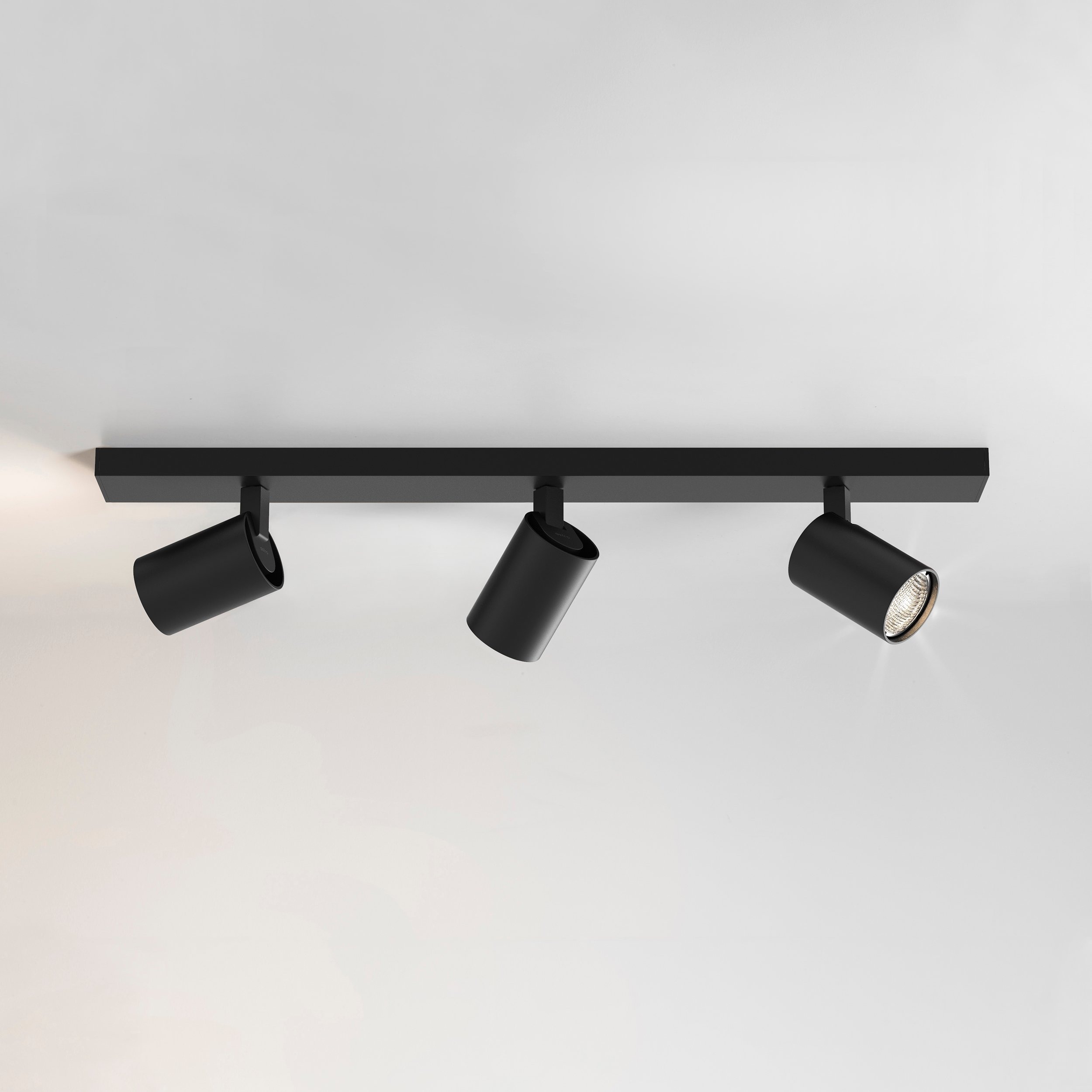 Потолочный светильник Astro Lighting Ascoli Triple Bar фото 4
