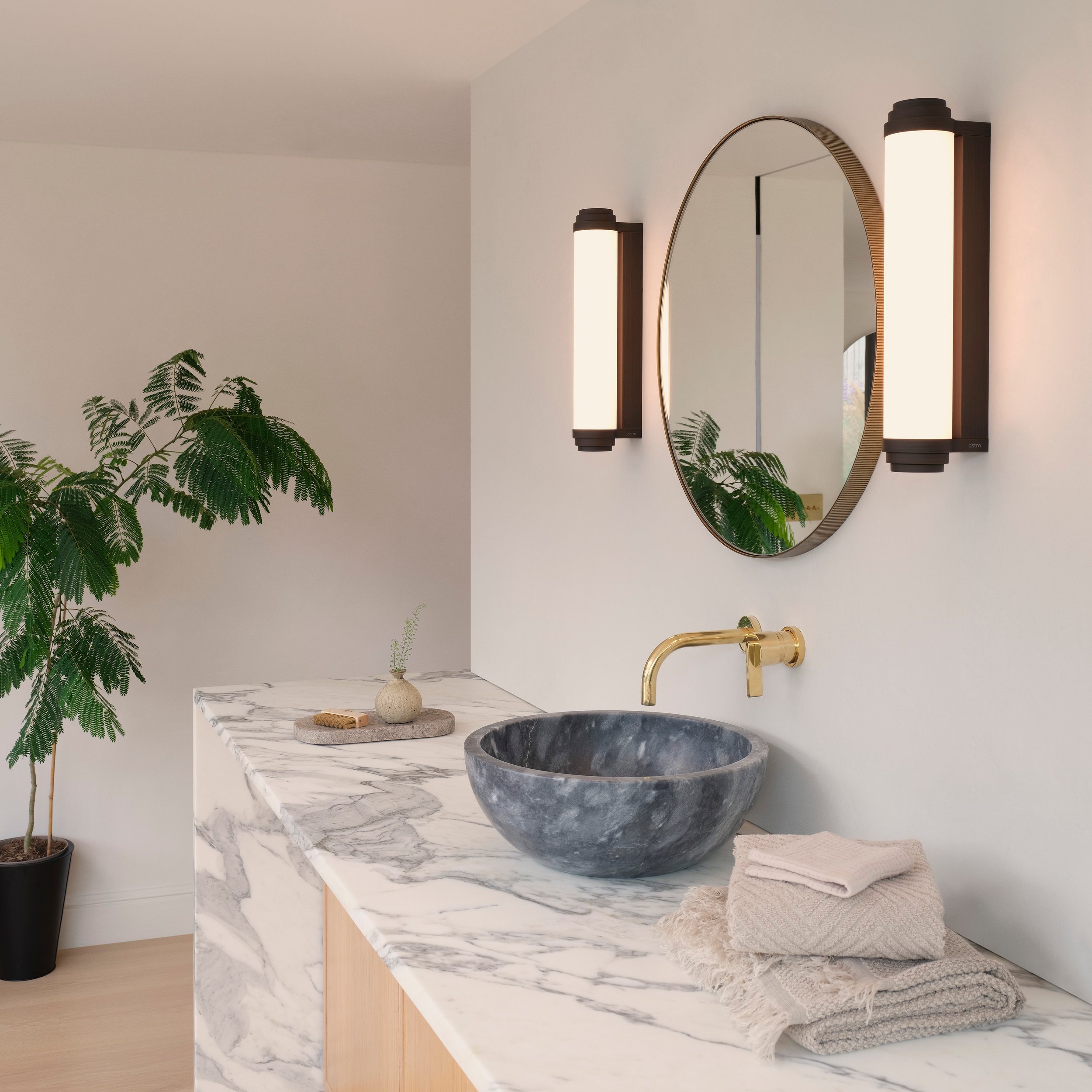Настенный светильник Astro Lighting Burlington 400 Phase фото 7